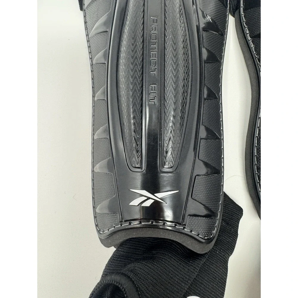 Reebok Men's Shinguards Size XL Black Integrity 500s Soccer
